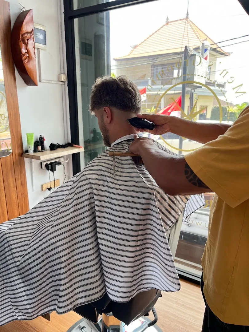 R E Y K I M B E R Barbershop Uluwatu 2