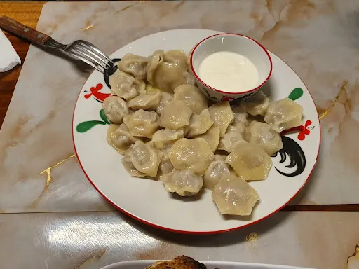 Snowcat Bali (Russian Food) 4