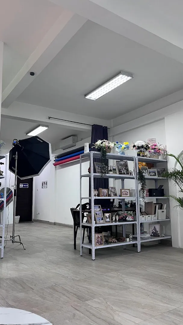 Lumins Studio & Creative 3