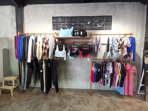 Uluwatu Factory Outlet 1