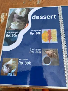 Mola Mola Classic Warung & Beach Bar 1