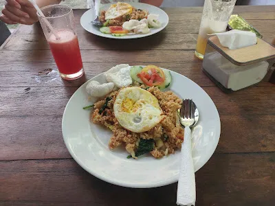 PAYODA WARUNG 4