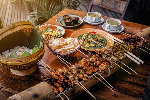 The Sampan - Breakfast, Lunch & Dinner 2