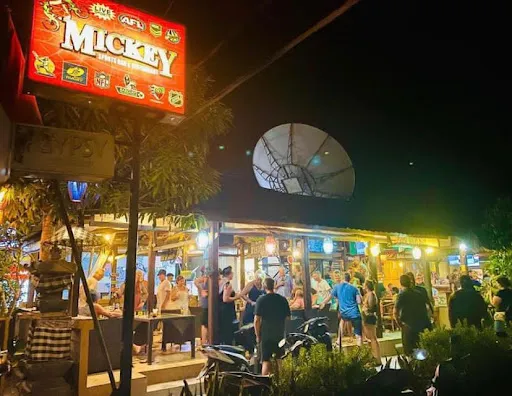 Mickeys Sports Bar & Restaurant 1