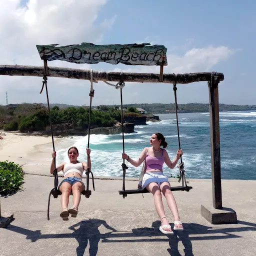 Tika lembongan transport 3