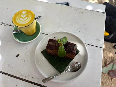 Ombak Cafe & Huts 3