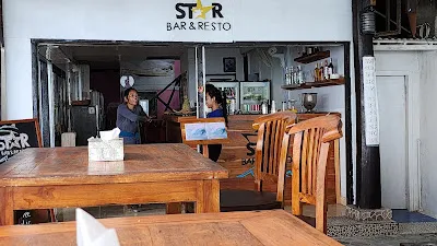 Bonzer Cafe 1