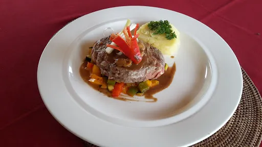 Lumbung Bali Restaurants Seafood & Grill 2