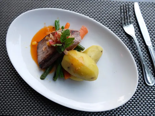 Lgood Bar And Grill Lembongan 2