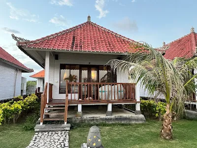 Ombak Bay Lembongan