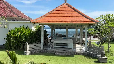 Ombak Bay Lembongan 4