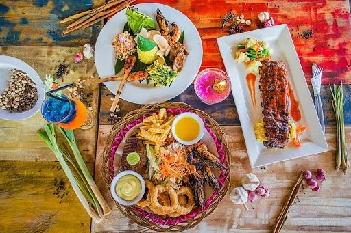 TAWE beach bar & grill 1