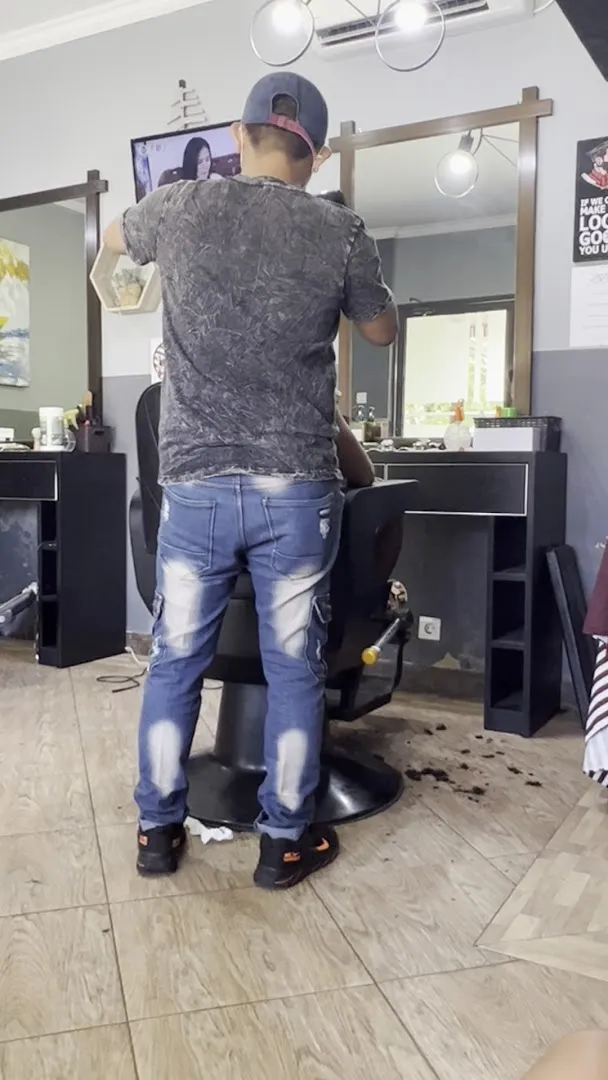 D&A Barbershop 4
