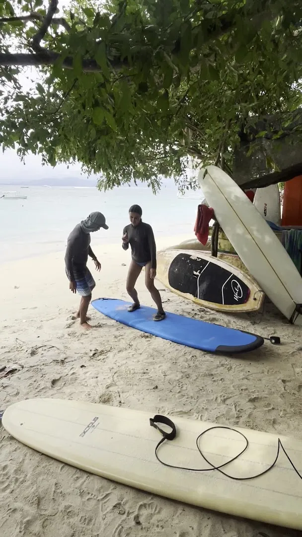 MADE SURF LESSON AND SURF TAXI 1