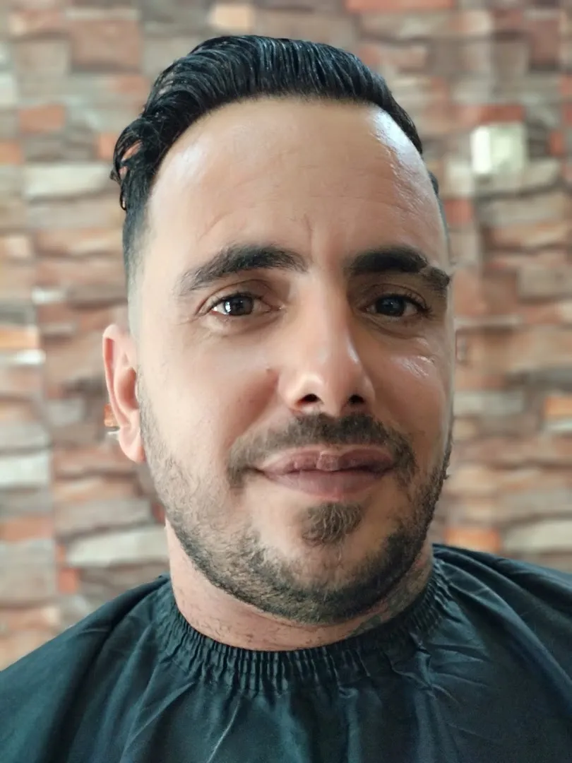 R BARBERSHOP 4