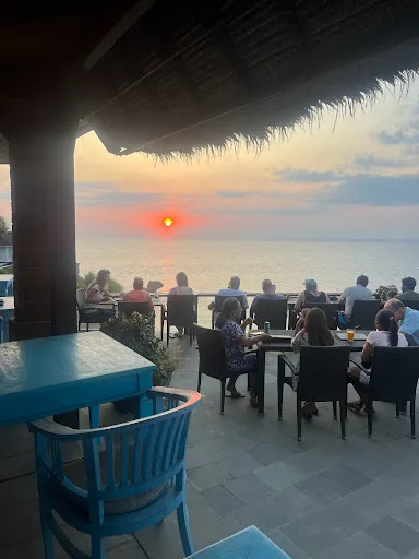 Sunset sport bar 3
