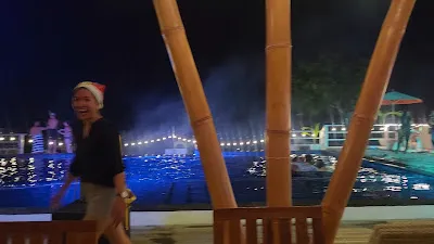 Karana Nusa Lembongan, Pool - Bar - Dining 1