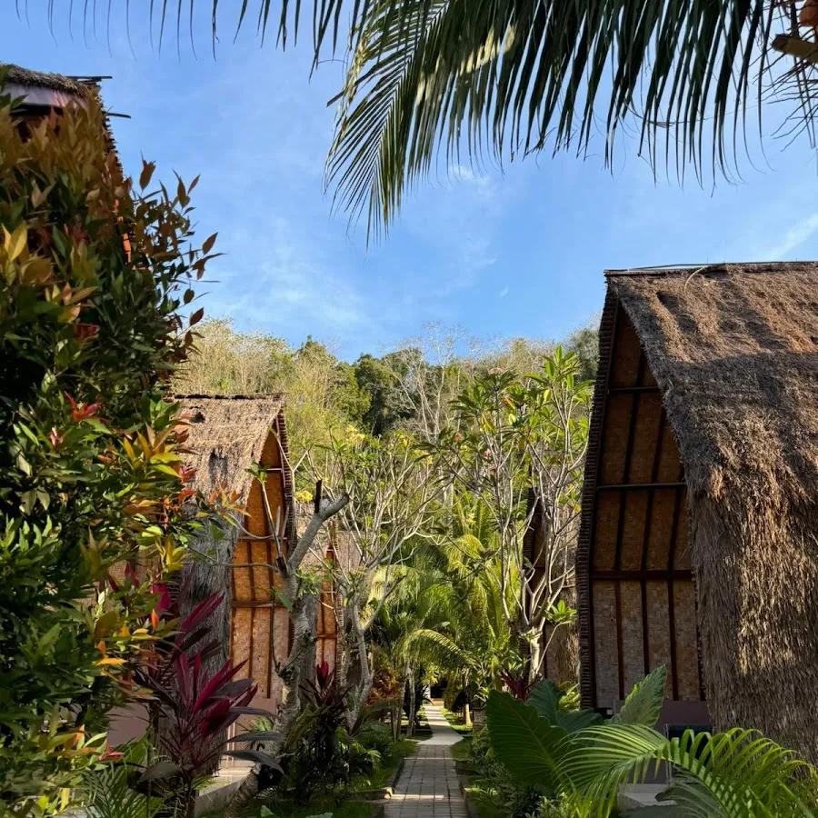 Crystal Bay Beach Bungalow 4