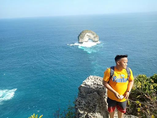 Banah Cliff Point 1