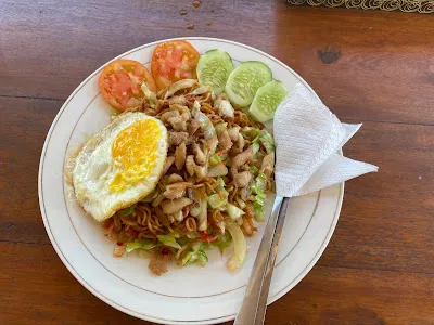 Warung Yami 1