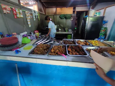 Warung Yami 2