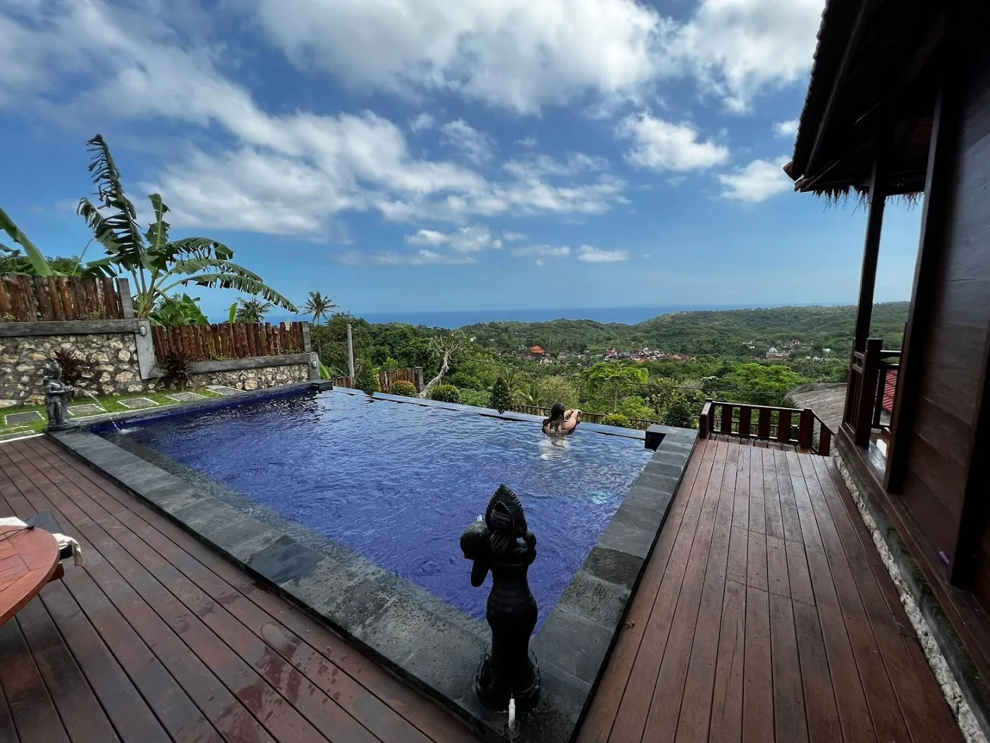 SEBULUH SUNSET HILLS 3