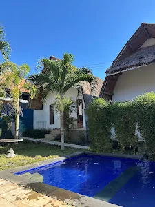 Jona Bungalow 4