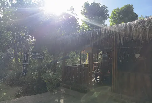Warung Saren Cliff Food & Drink 2