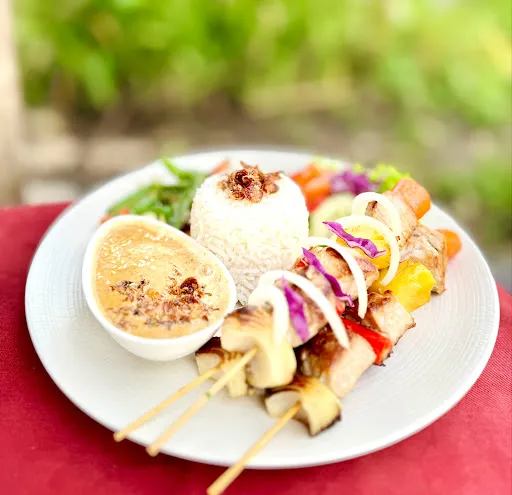 Red Pomelo Bar & Restaurant 1
