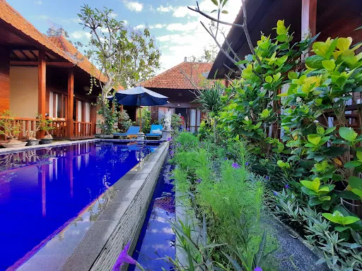 Wait Garden Cottage 4