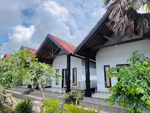 The Sandat Bungalows 4