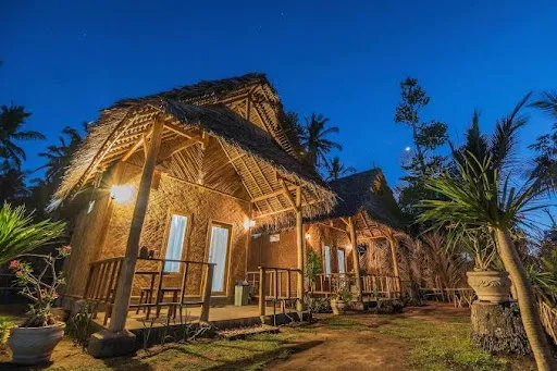 Full Moon Bungalows 1