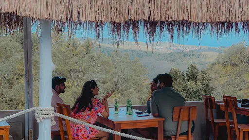 Lavanya Bistro Penida (Restaurant) 1