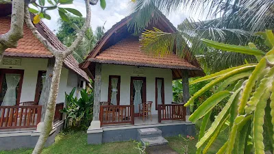 Santhi Guna Bungalow 2
