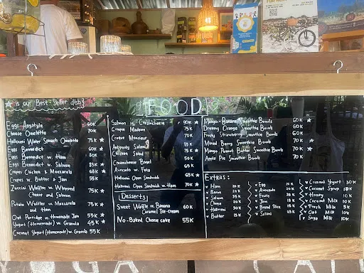 Tishe Yoga & Body Movement Studio & Cafe 4