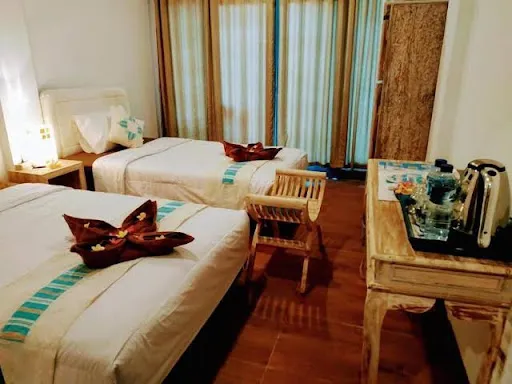 GOLDEN HILL COTTAGE NUSA PENiDA 2