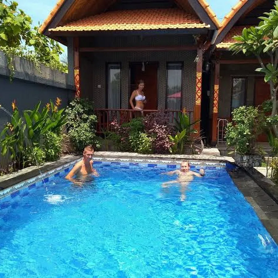 THE CEMOK COTTAGE 1