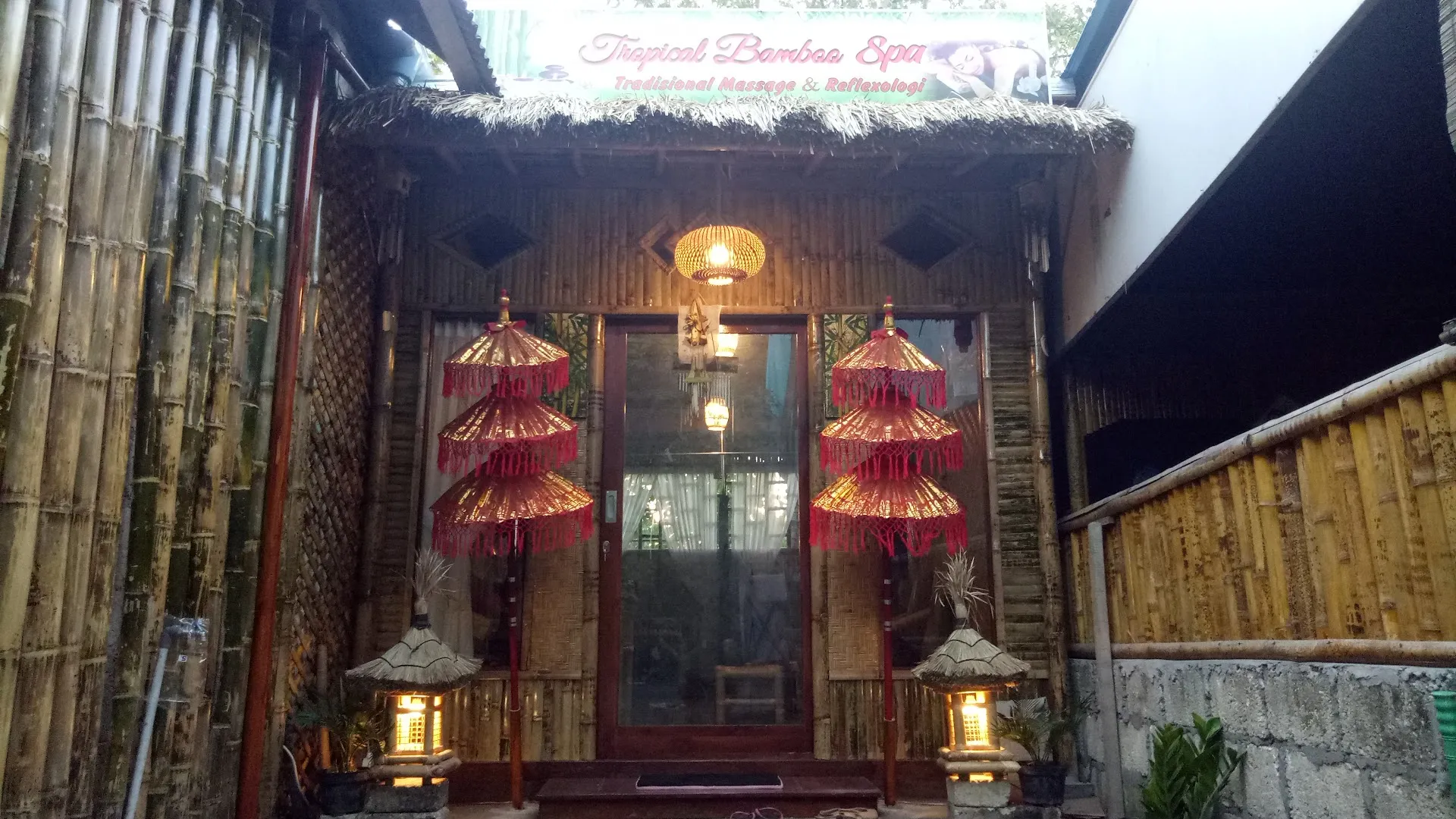 TROPICAL BAMBOO SPA 4