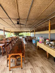 Mambo Hill Restaurant & Cafe Nusa Penida 1