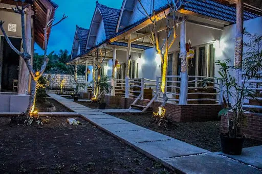 Angels Bungalow 3