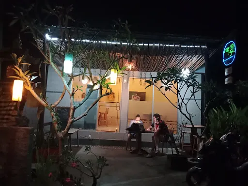 Moringa cafe & restaurant 4
