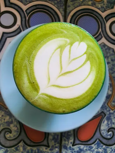 Sunny cafe penida 3