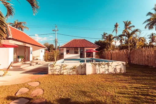 Temple Diving by Mar Adentro 2