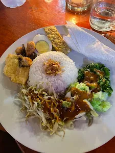 Warung J. Pudak 3
