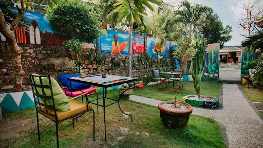 Mural Kafe Abasan Speciality Grilled & Thai Food 1