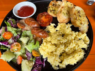 Saka Boutique Restaurant 3