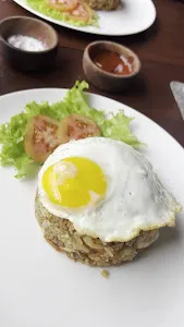 Father Field Bistro 2