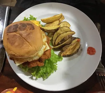 Father Field Bistro 4