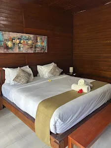 The Kurnia Guest House & Spa 3
