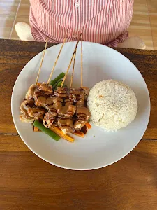 Warung cardamon penidabar&grill 1